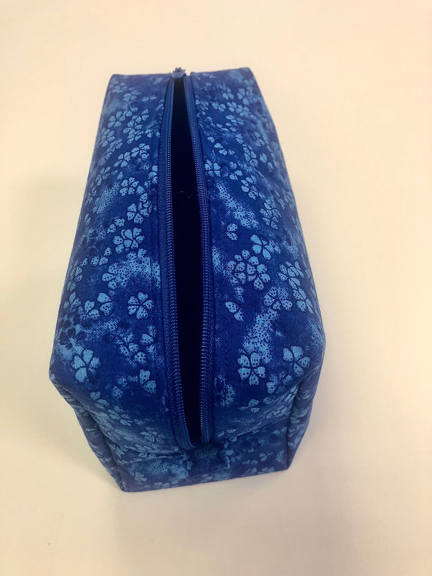 Box Zipped Bag Monday 1st September 1.00-4.00