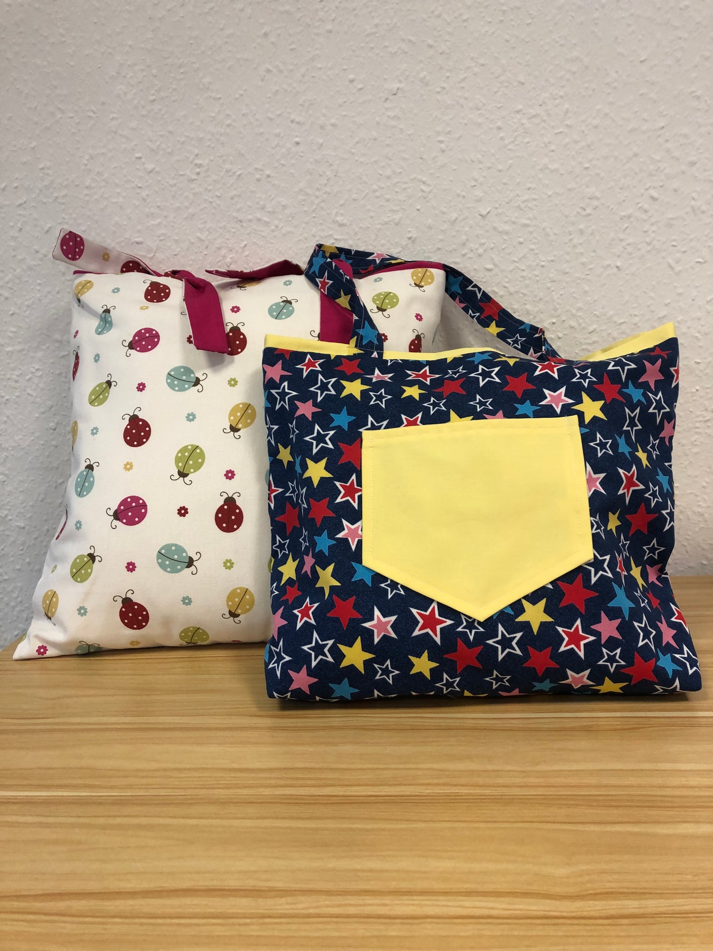 Absolute Beginners Sewing class make a cushion or bag Monday morning 28th October 9.30-12.30